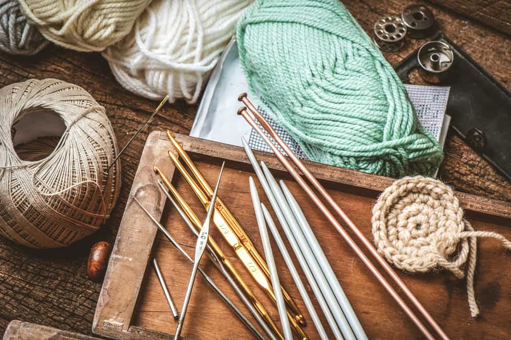 Les différences entre le crochet et le tricot et ce qui vous convient le mieux